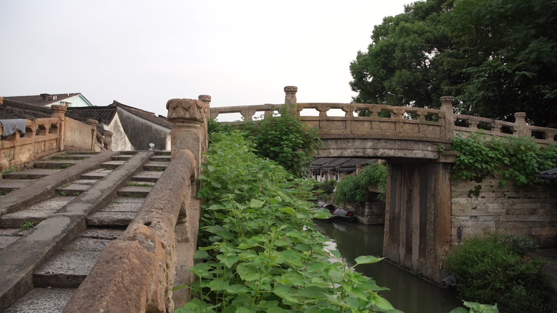 浙江绍兴八字桥水乡风景4K视频视频的预览图