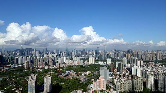 深圳南山区世界之窗城市风光4K航拍视频的预览图