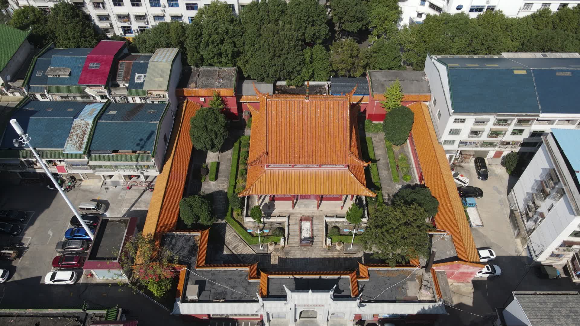 航拍南岳财神庙历史文化古建筑视频的预览图