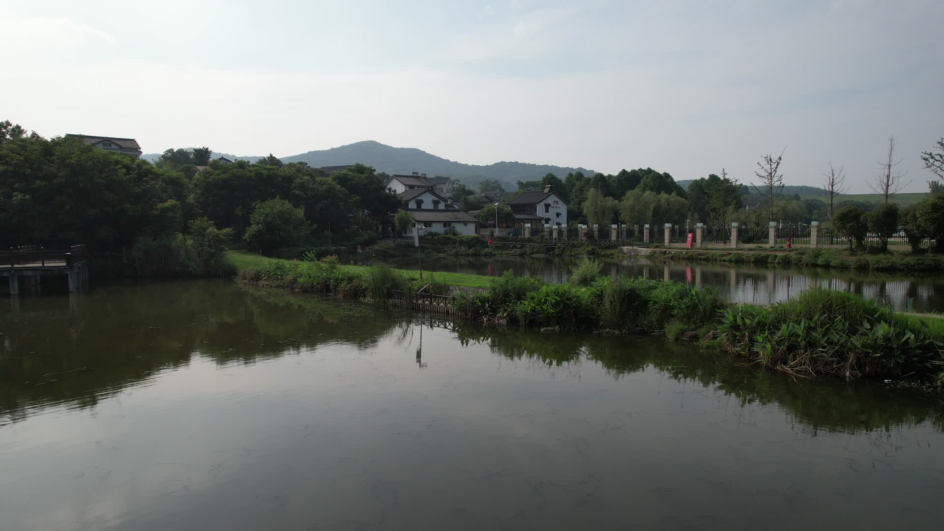 4K航拍南京江宁石塘竹海景区视频的预览图