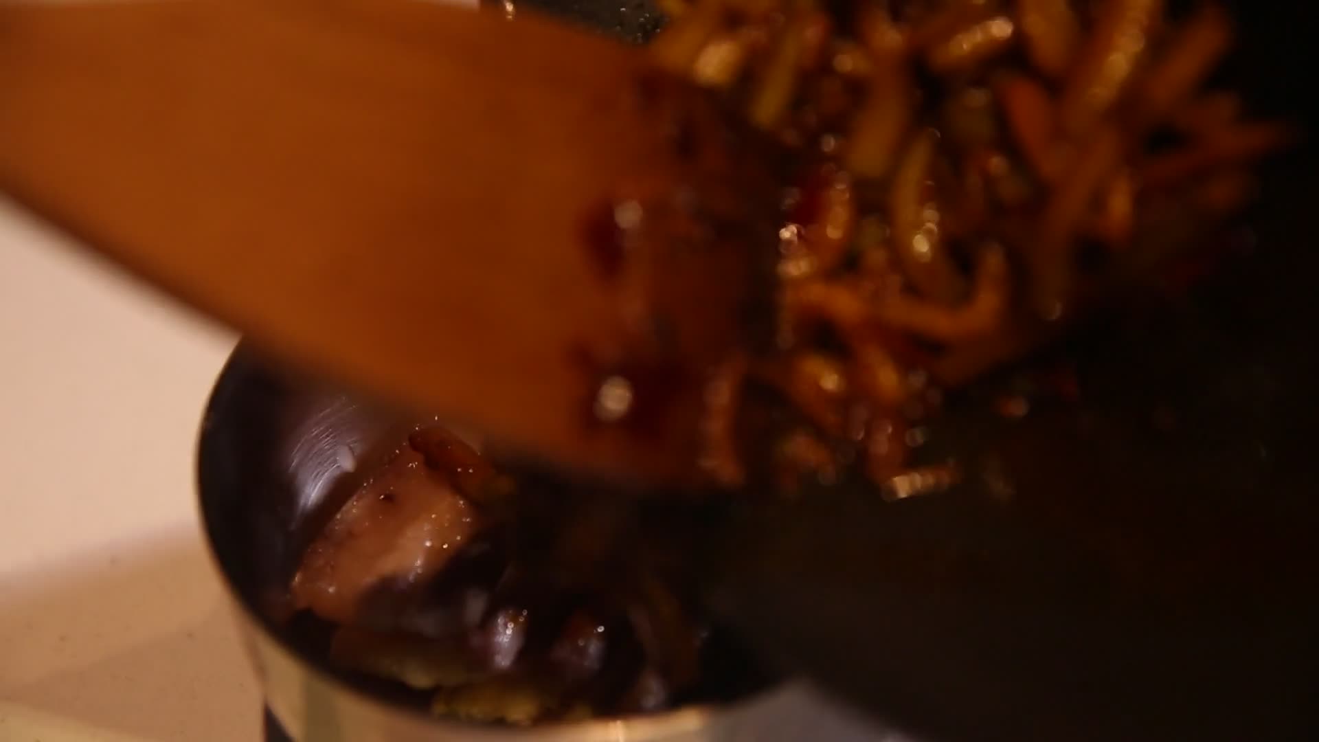 蒸锅蒸扣肉把子肉视频的预览图