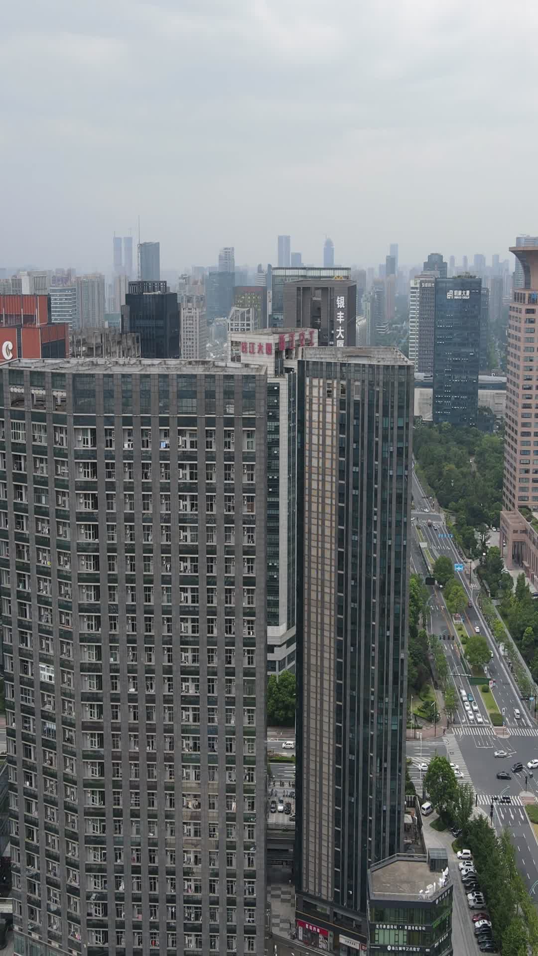 杭州滨江区科海路城市航拍4k竖拍视频的预览图