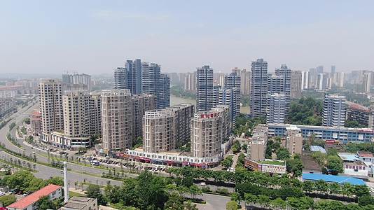 航拍江西赣州城市建设视频的预览图