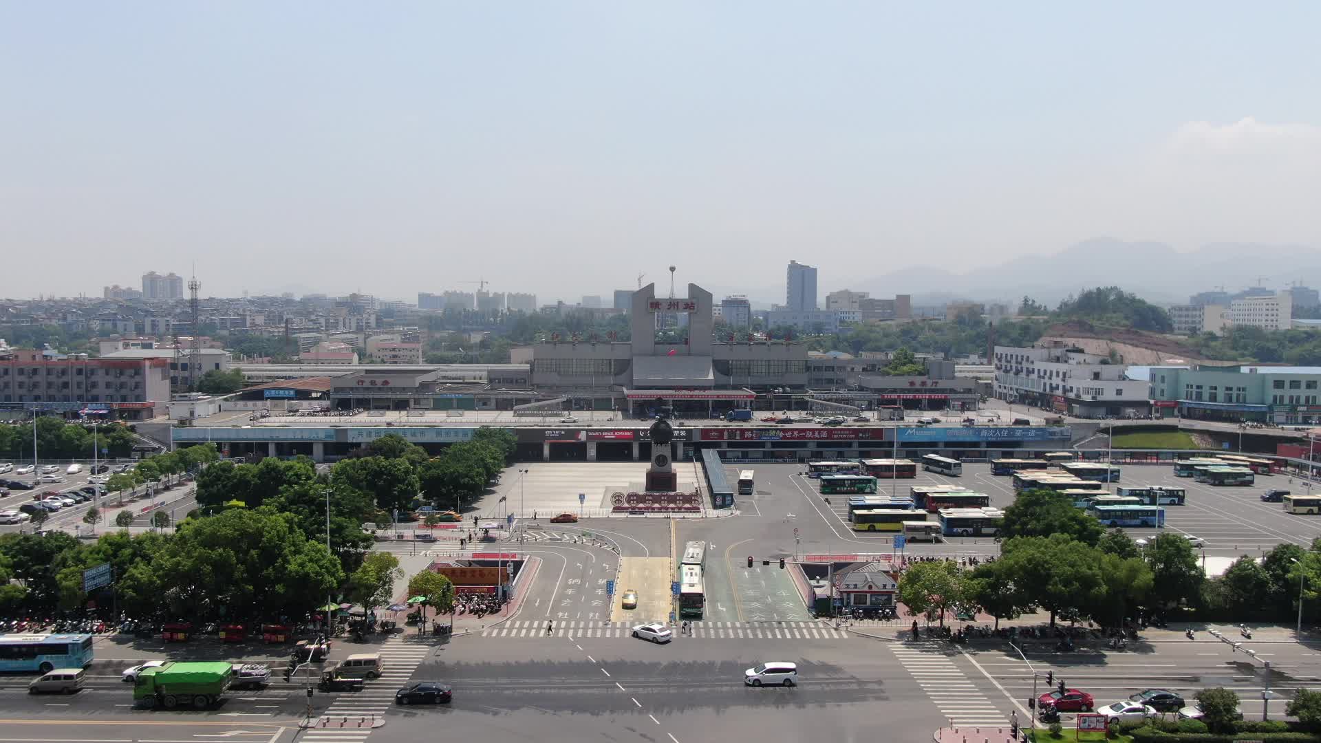 江西赣州火车站航拍视频的预览图