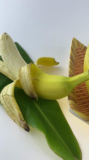 营养丰富的水果香蕉4K实拍视频视频的预览图