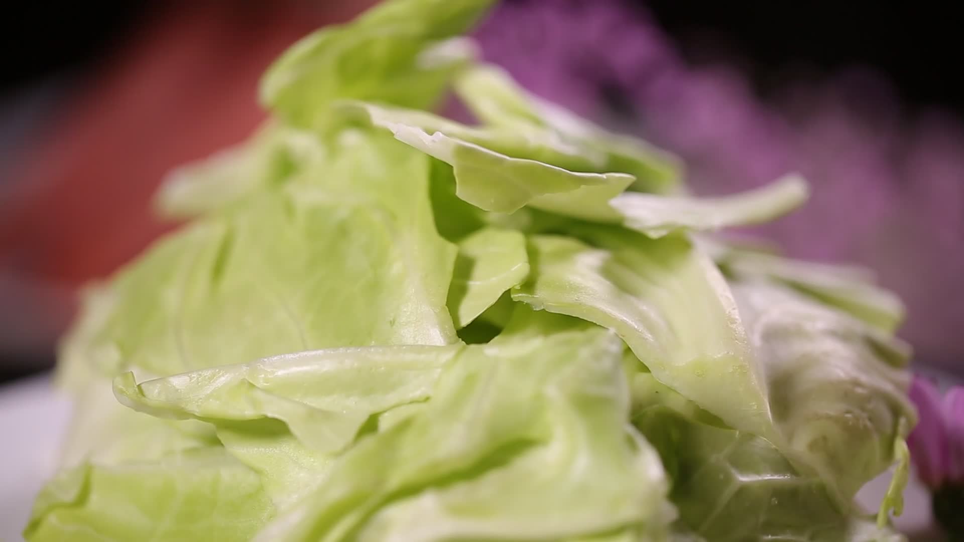 蔬菜包菜圆白菜视频的预览图
