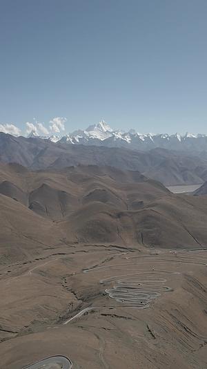 西藏珠穆朗玛峰4k航拍竖拍视频的预览图