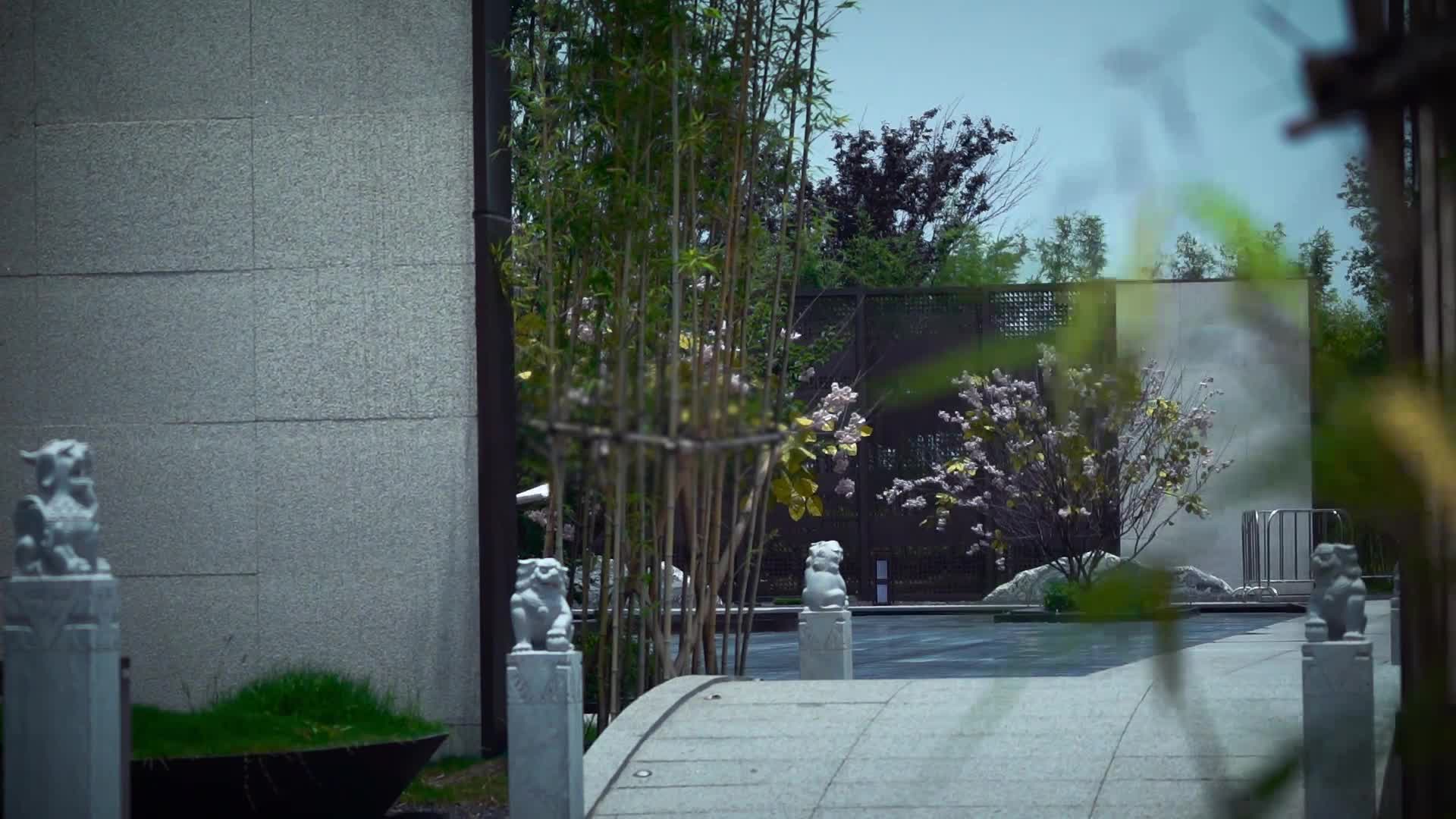 别墅区豪中国风院子高层住宅视频的预览图