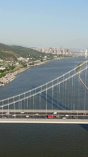 福建福州岷江鼓山大桥交通竖屏航拍视频的预览图