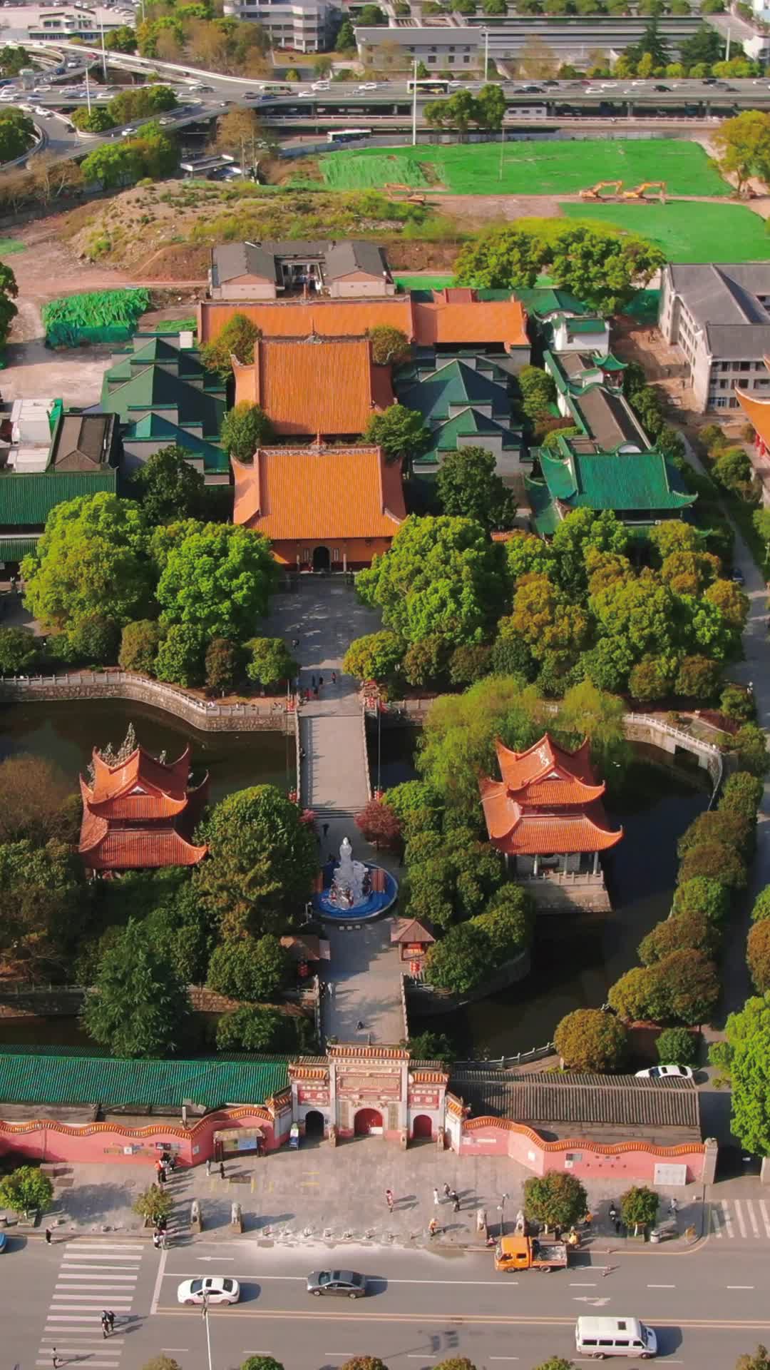 湖南长沙开福寺历史文化古建筑航拍视频的预览图
