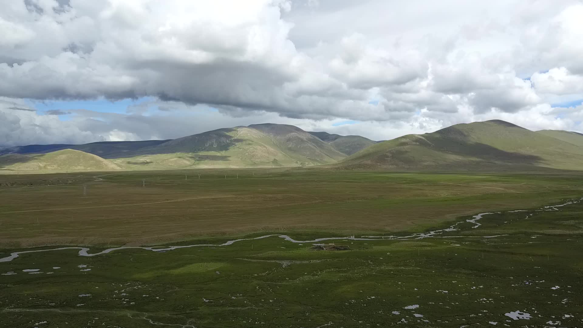西藏航拍视频的预览图