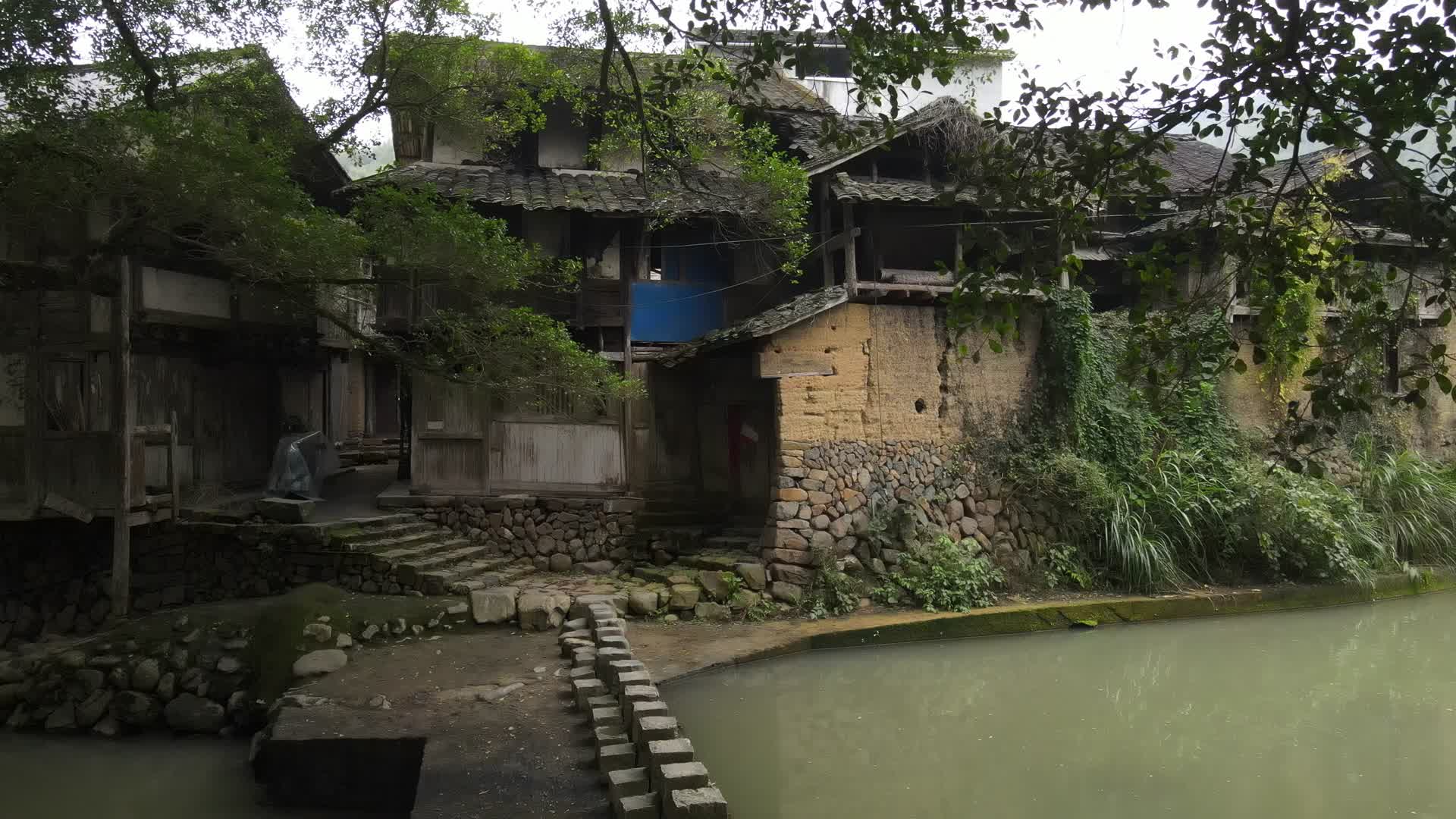 传统村落航拍视频的预览图