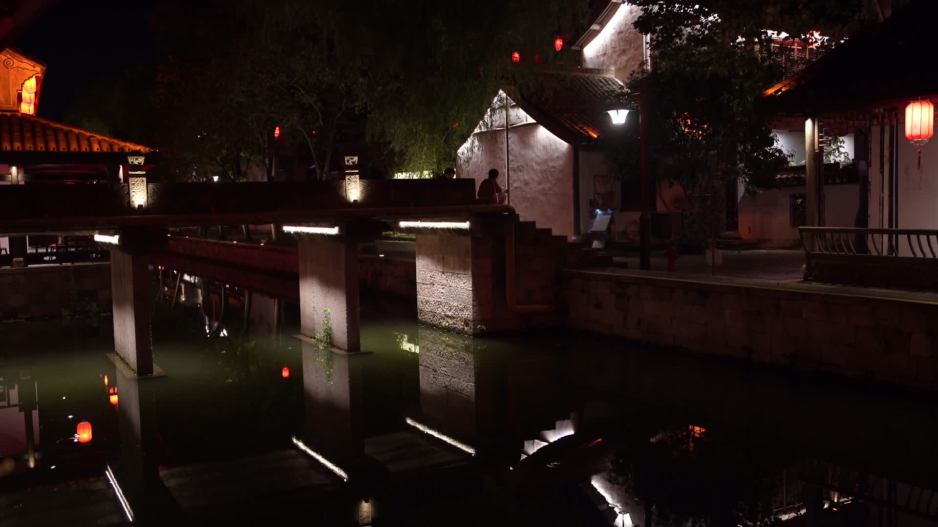 浙江绍兴柯岩景区柯岩鲁镇4K夜景视频视频的预览图