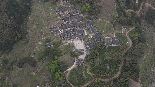 福建传统村落垂直俯拍航拍摄影视频的预览图
