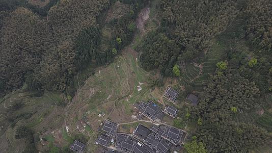 福建传统村落垂直俯拍较高航拍视频视频的预览图