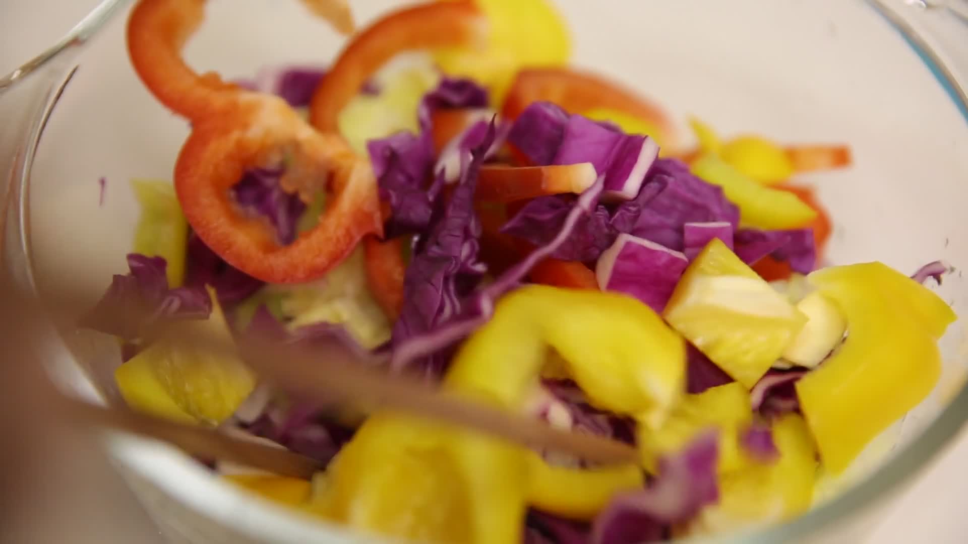 健康瘦身蔬菜沙拉视频的预览图