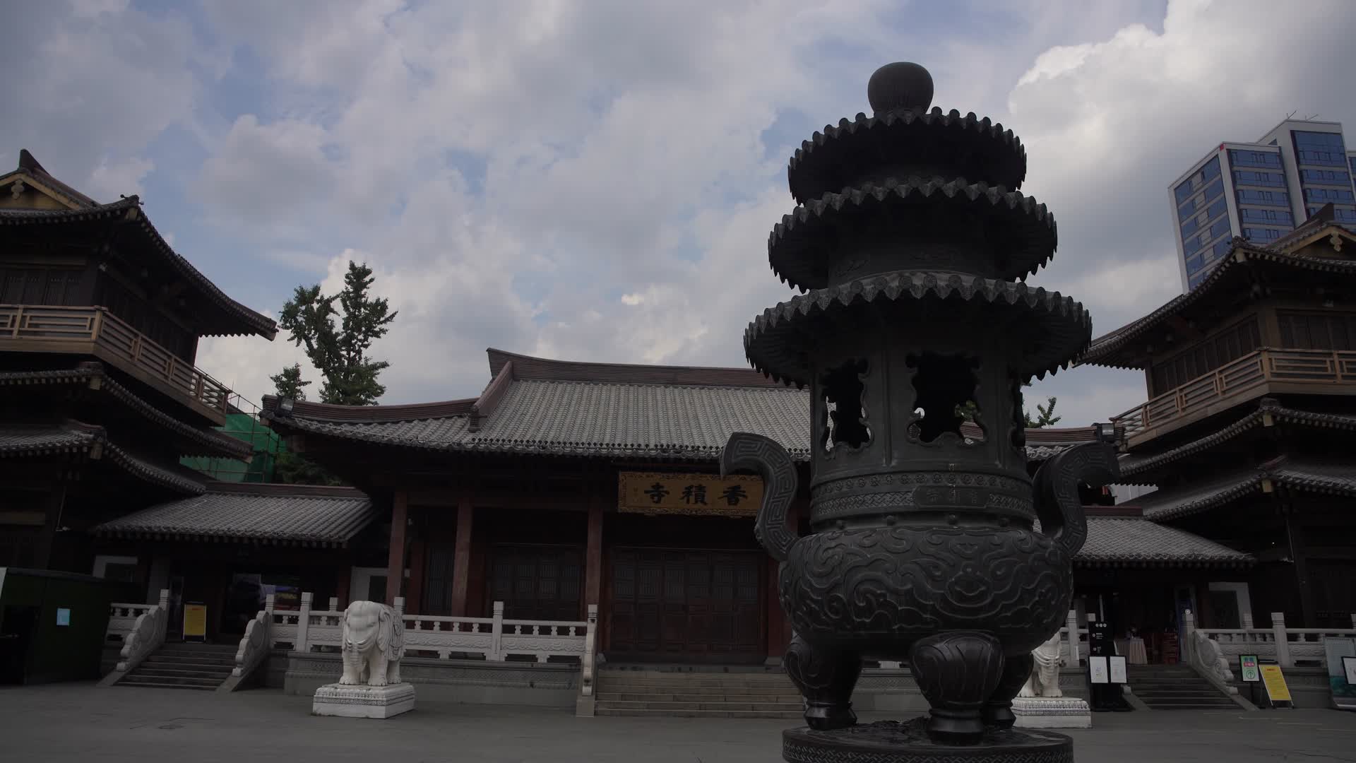 杭州古刹香积寺禅院4K视频视频的预览图