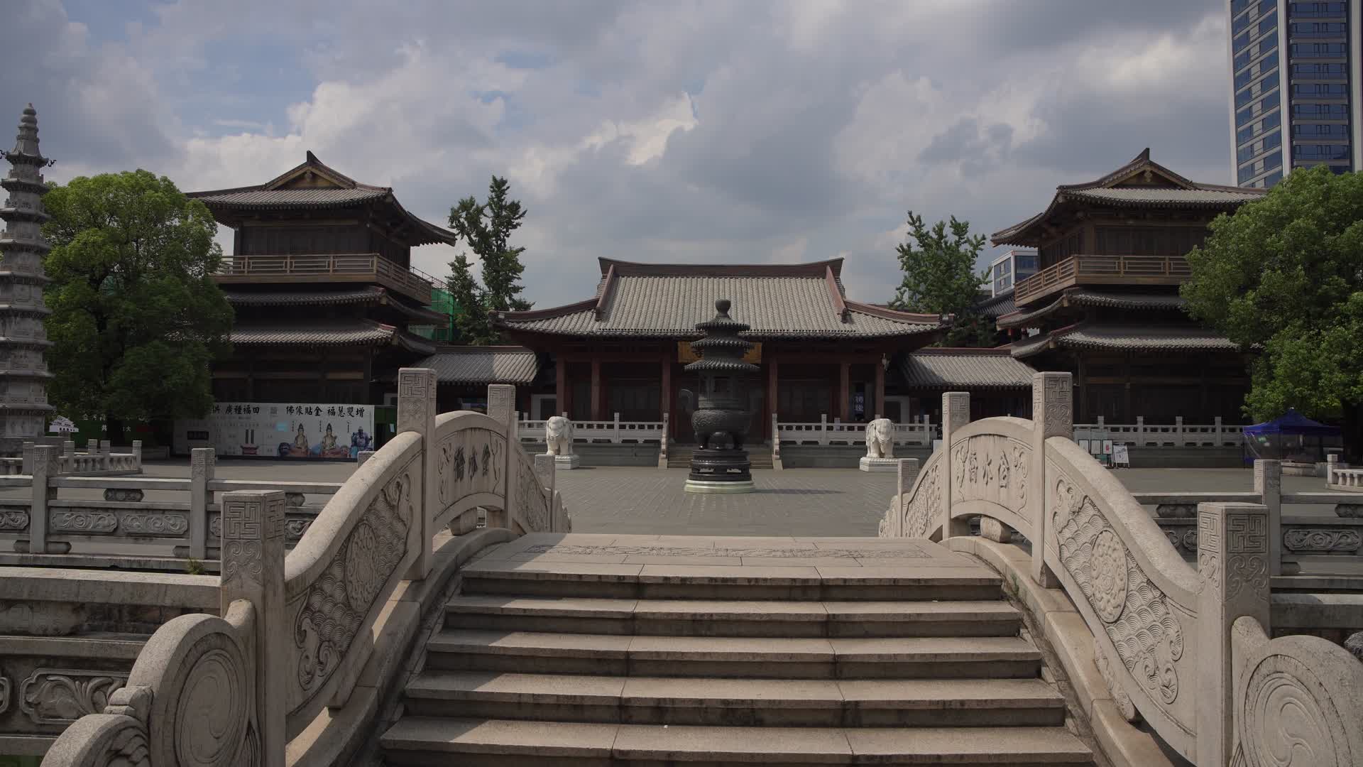 杭州古刹香积寺禅院4K视频视频的预览图