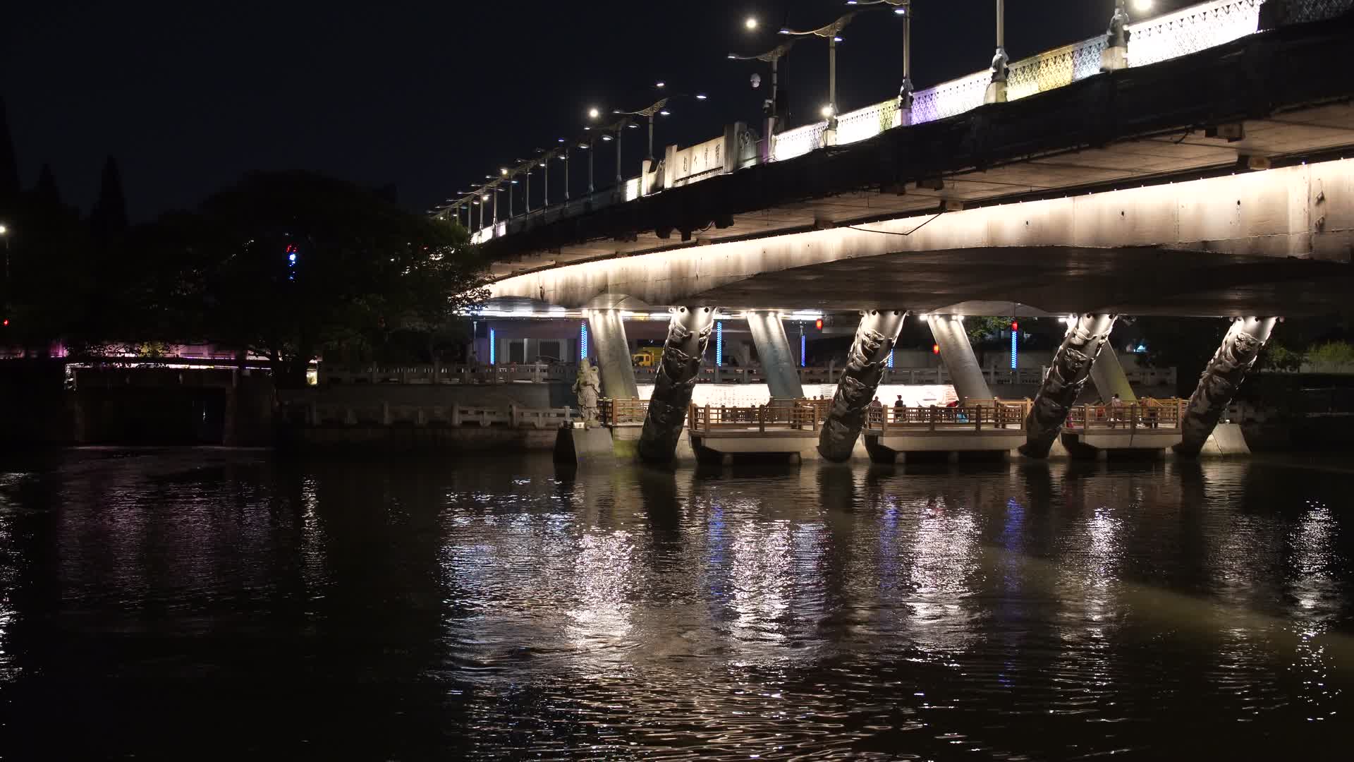 杭州京杭大运河登云大桥4K视频视频的预览图