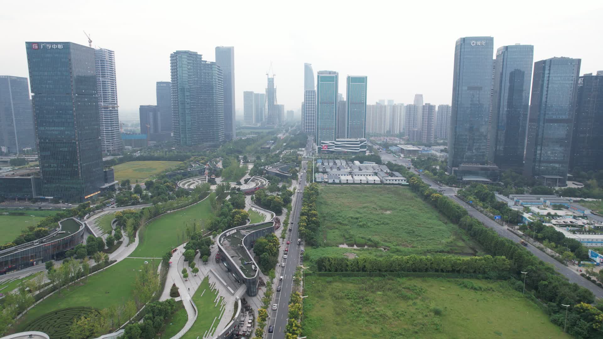 杭州钱江世纪公园4K航拍视频视频的预览图