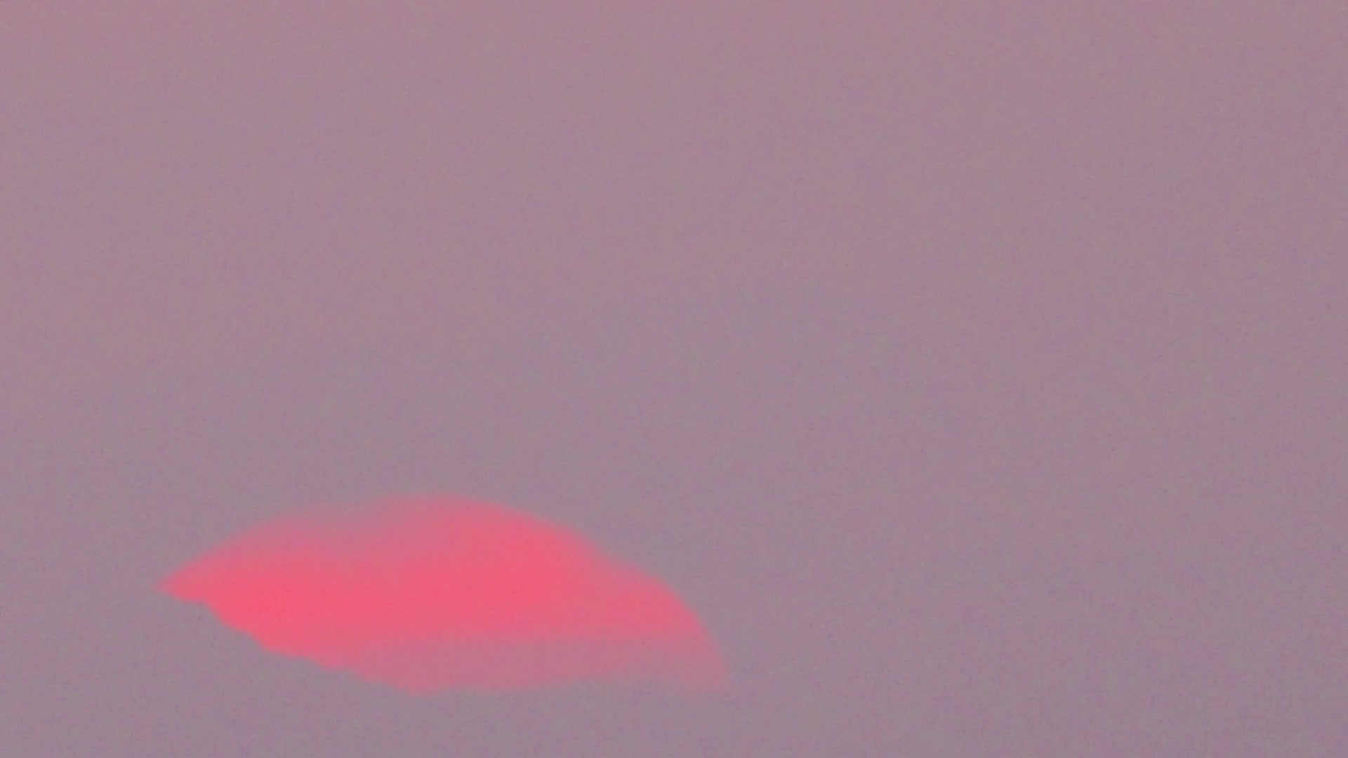 城市日出延时逆光建筑特写太阳红色朝霞视频的预览图