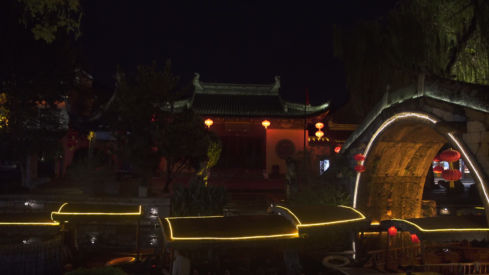 湖州南浔古镇江南水乡夜景4K风景视频视频的预览图