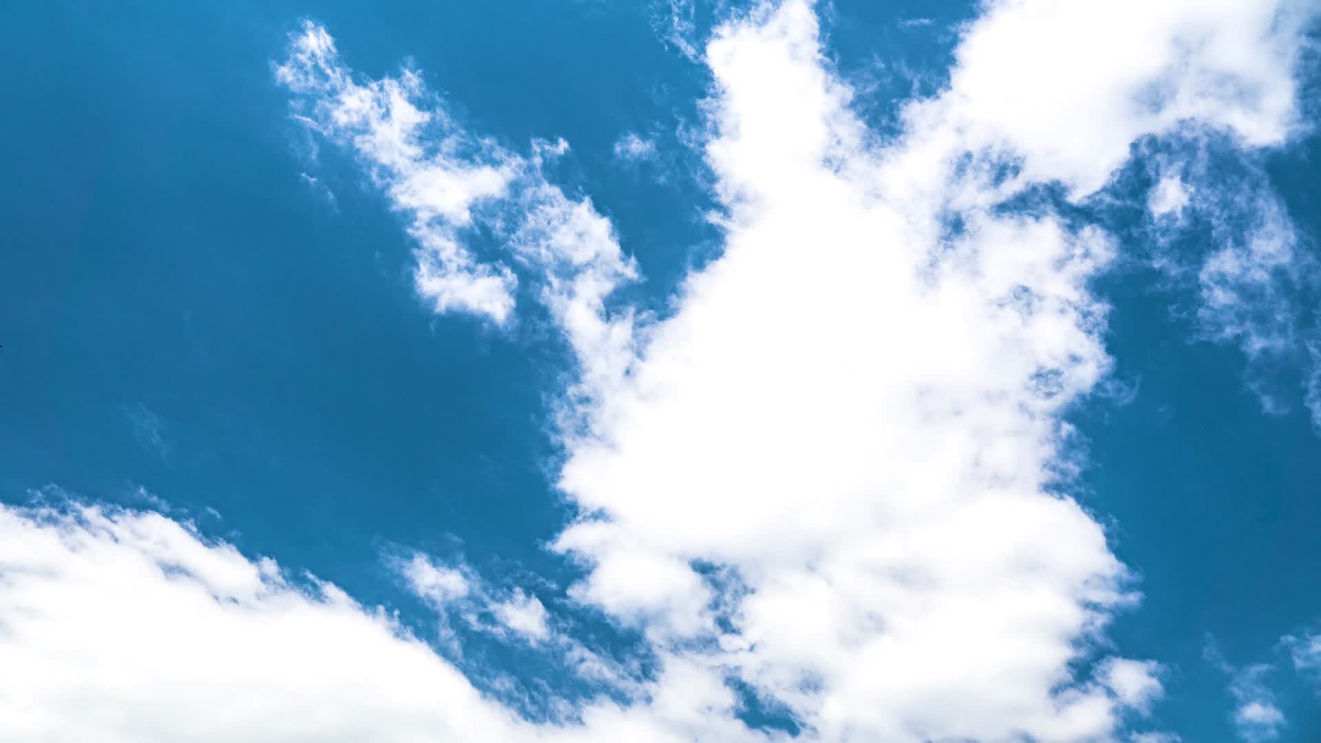 蓝天白云延时视频的预览图