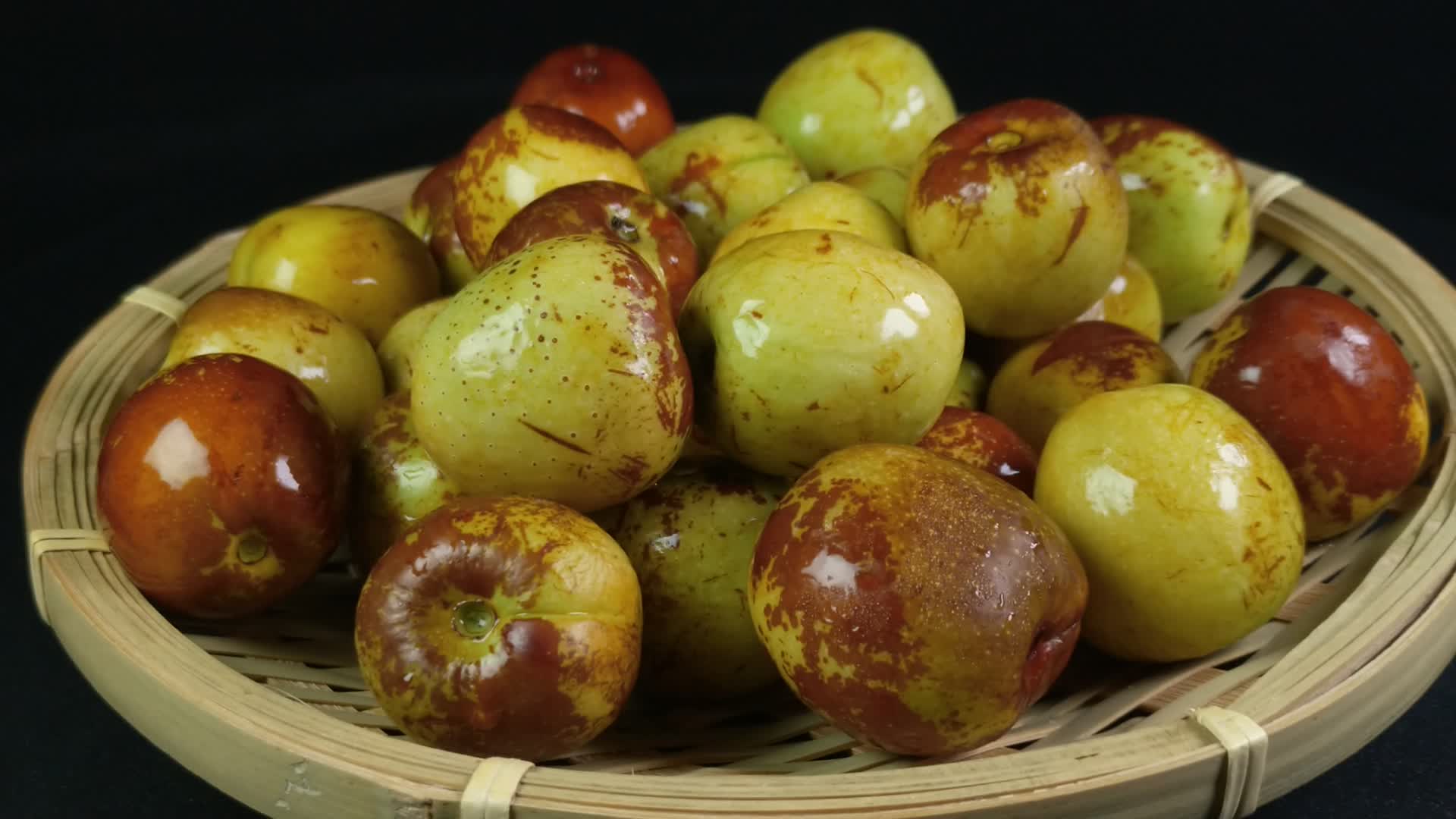 美食食物果实冬枣4K实拍视频视频的预览图