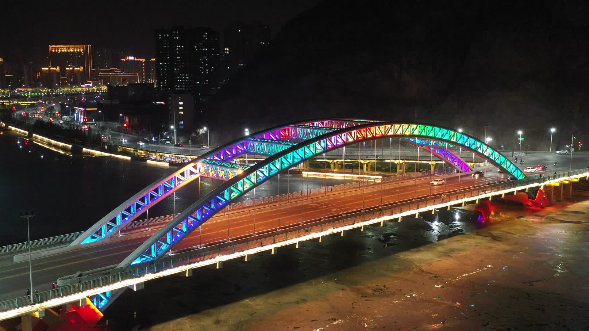 航拍承德彩虹桥夜景视频的预览图