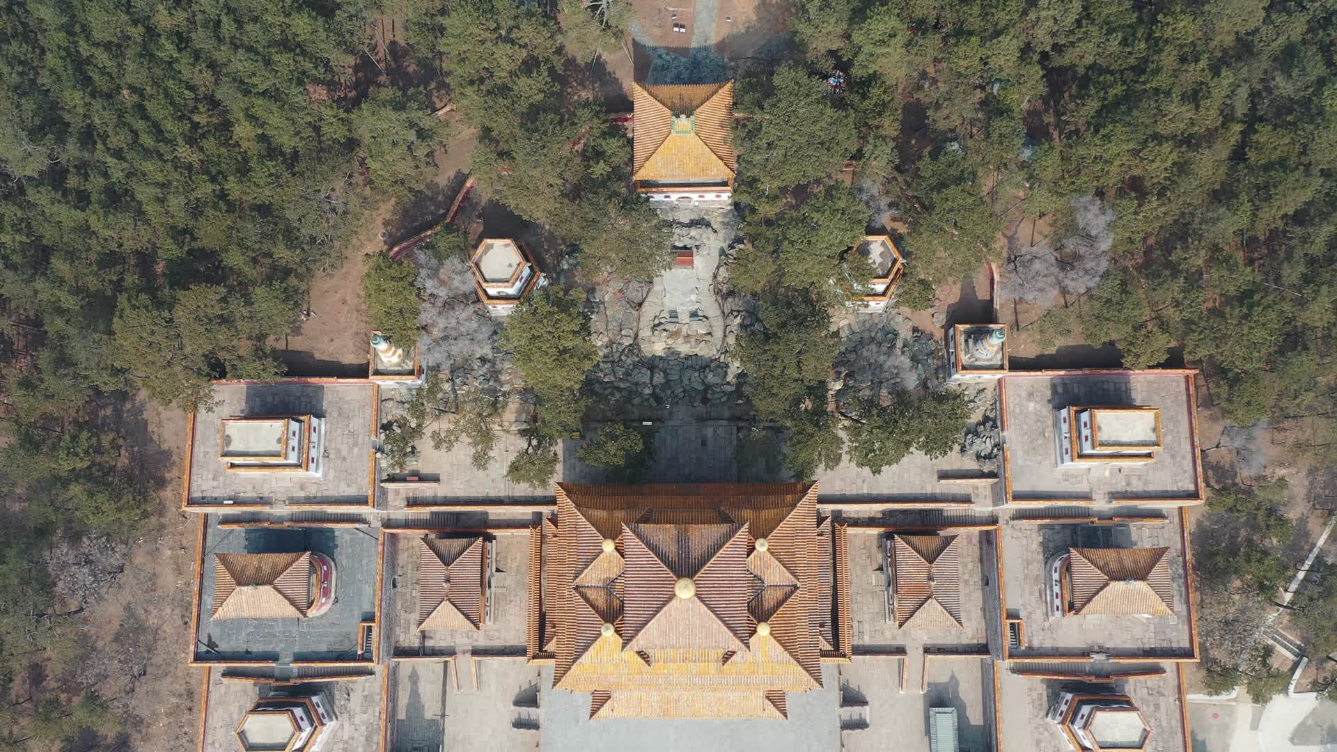 航拍承德普宁寺视频的预览图