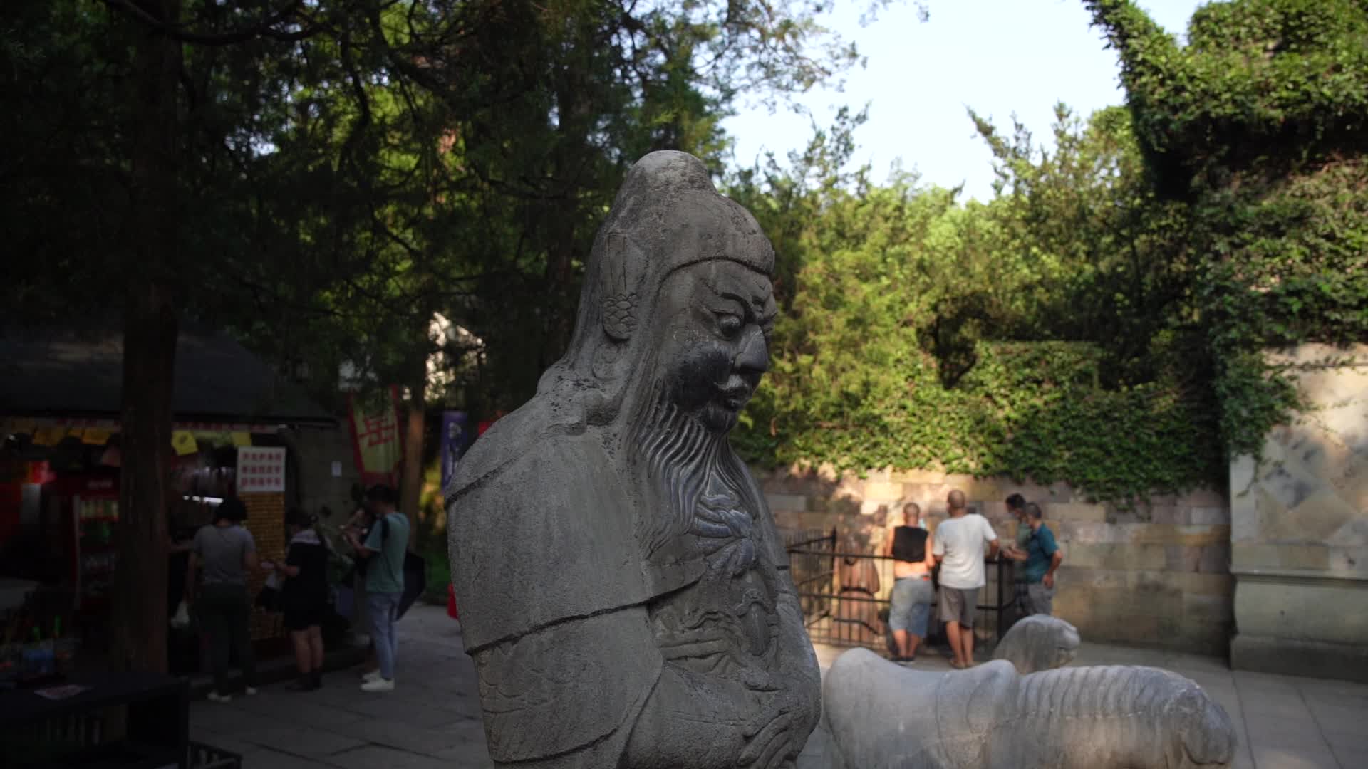 杭州西湖风景区岳王庙石像风景视频视频的预览图