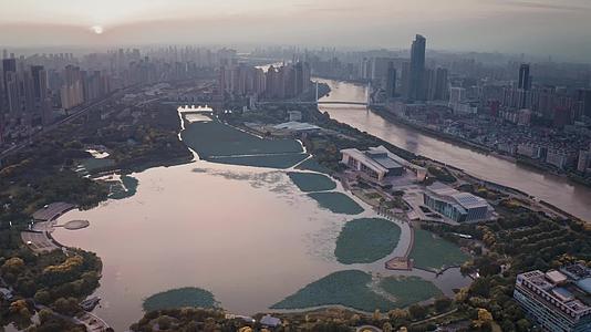 武汉城市风光长江沿江航拍视频的预览图