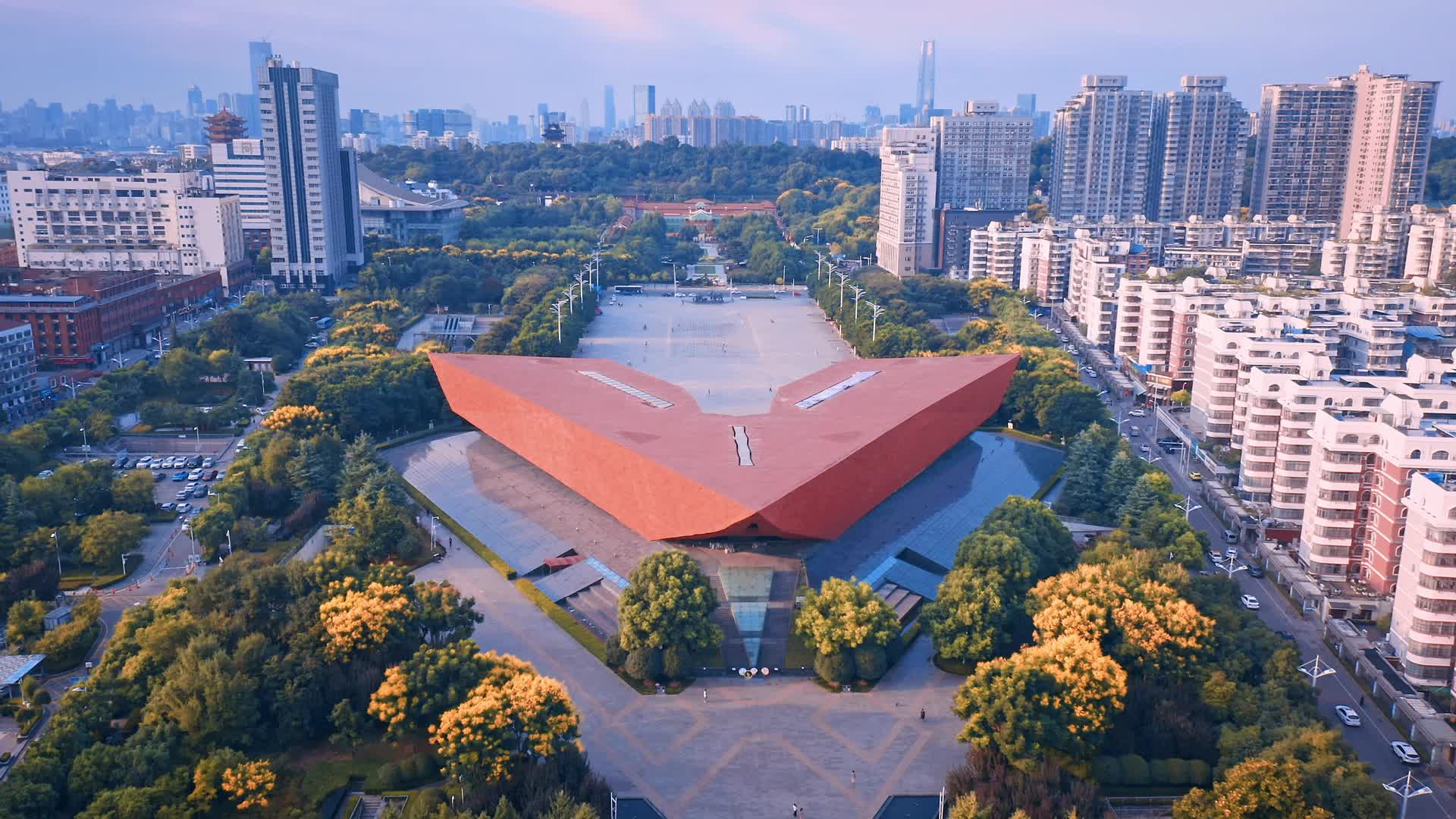 武汉城市地标首义广场辛亥革命纪念馆视频的预览图