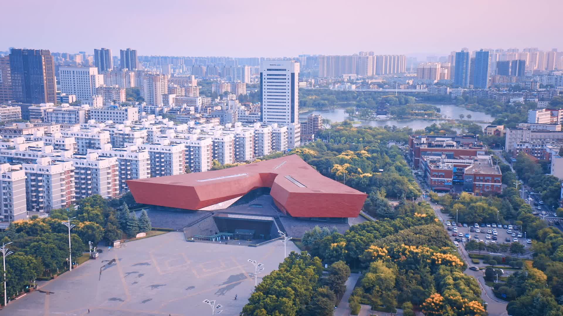 武汉城市地标首义广场辛亥革命纪念馆视频的预览图