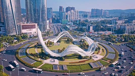 武汉城市地标光谷广场航拍视频的预览图