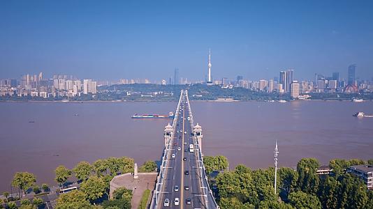武汉城市地标长江沿江风光航拍视频的预览图