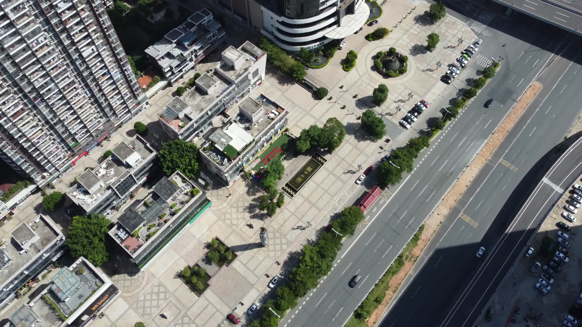 航拍莆田市区荔园路正鼎高楼4K实拍视频视频的预览图