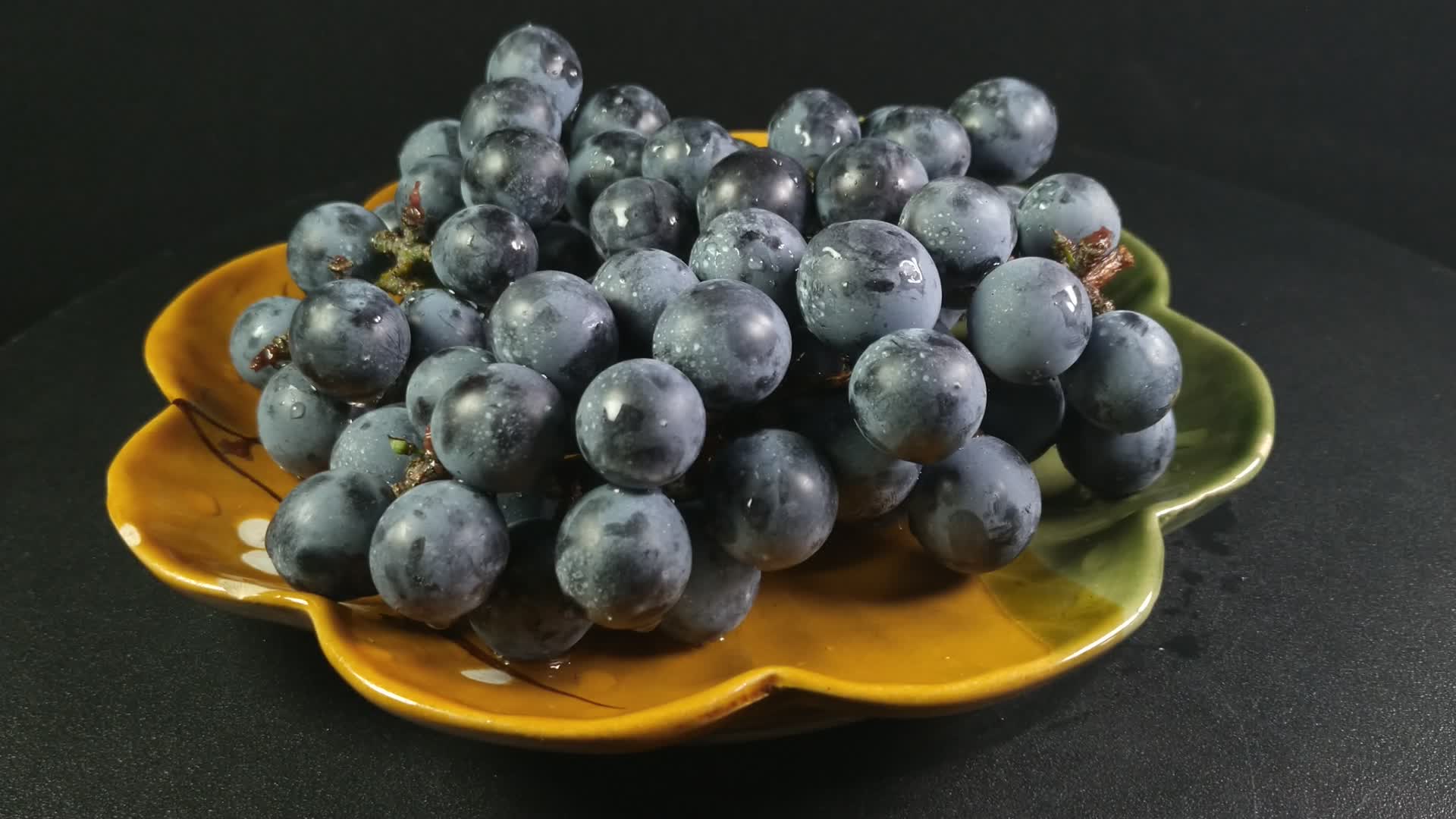 野葡萄美食水果果实视频的预览图