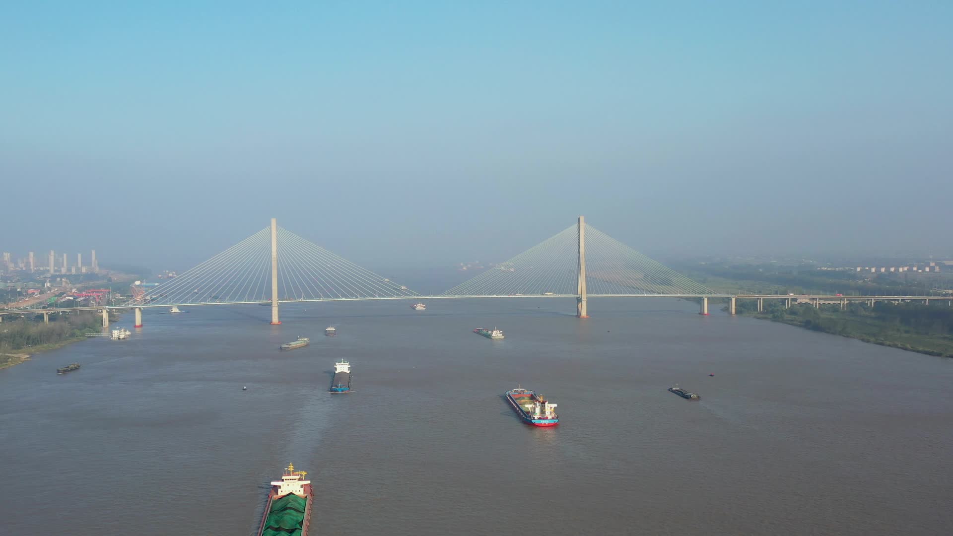 安徽安庆长江大桥视频的预览图