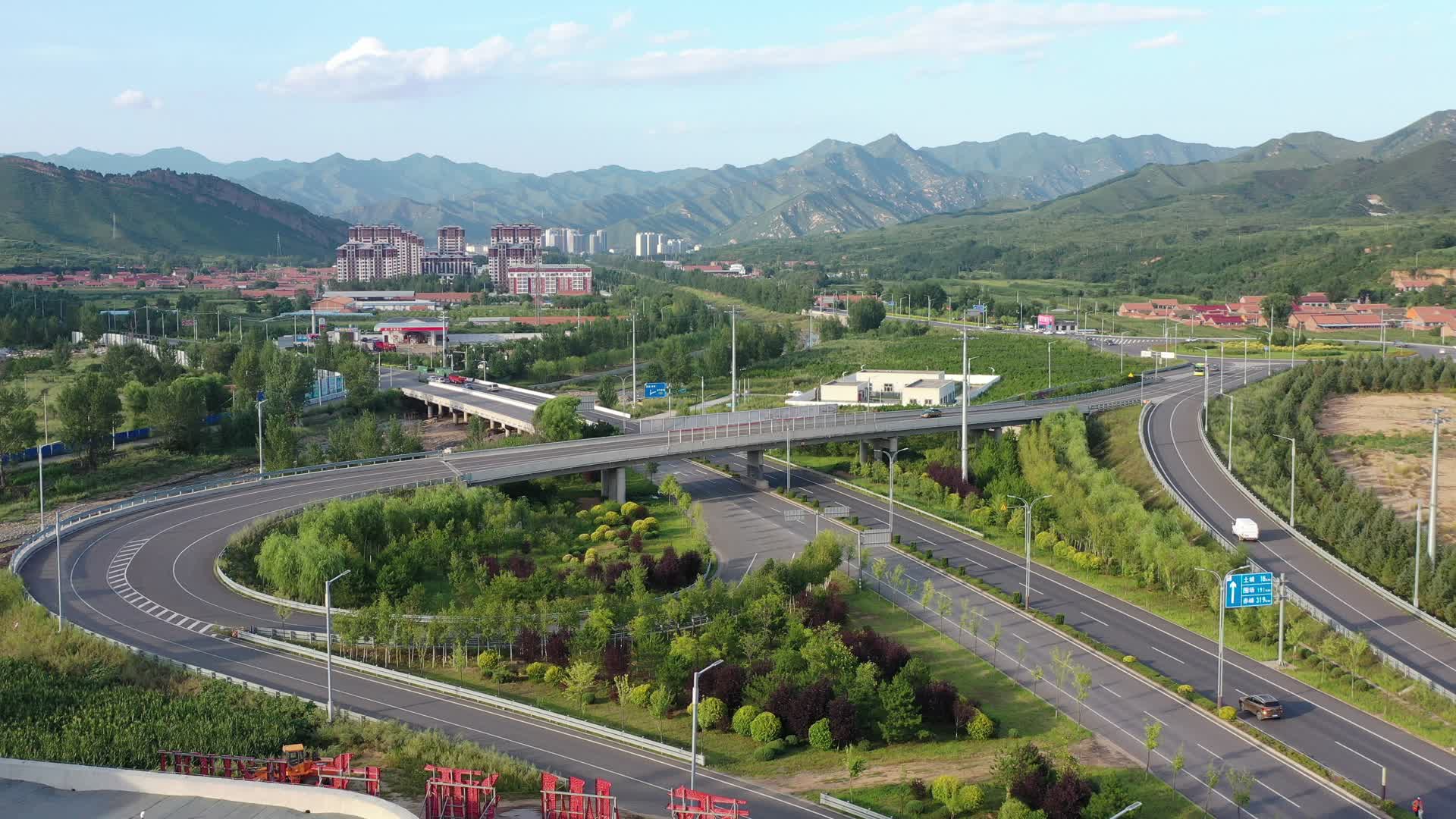 航拍丰宁县城开发区建设视频的预览图