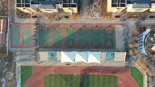 航拍承德市丰宁一中校园建筑环境视频的预览图
