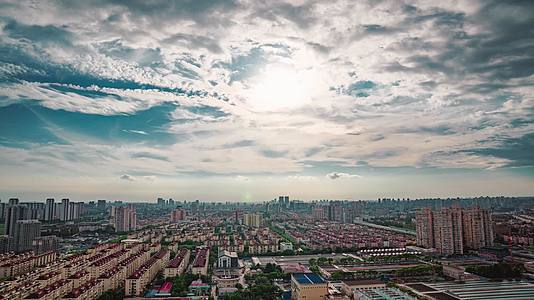 4k实拍上海城市延时天气云层变化视频的预览图