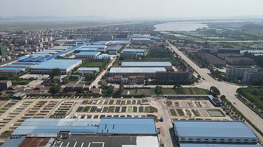 4K航拍湖南岳阳工业区厂房视频的预览图