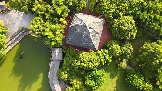 航拍4K高清视频桂林漓江风景视频的预览图