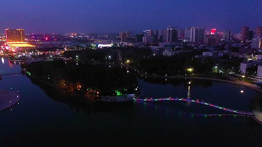 新疆阿克苏夜景视频的预览图