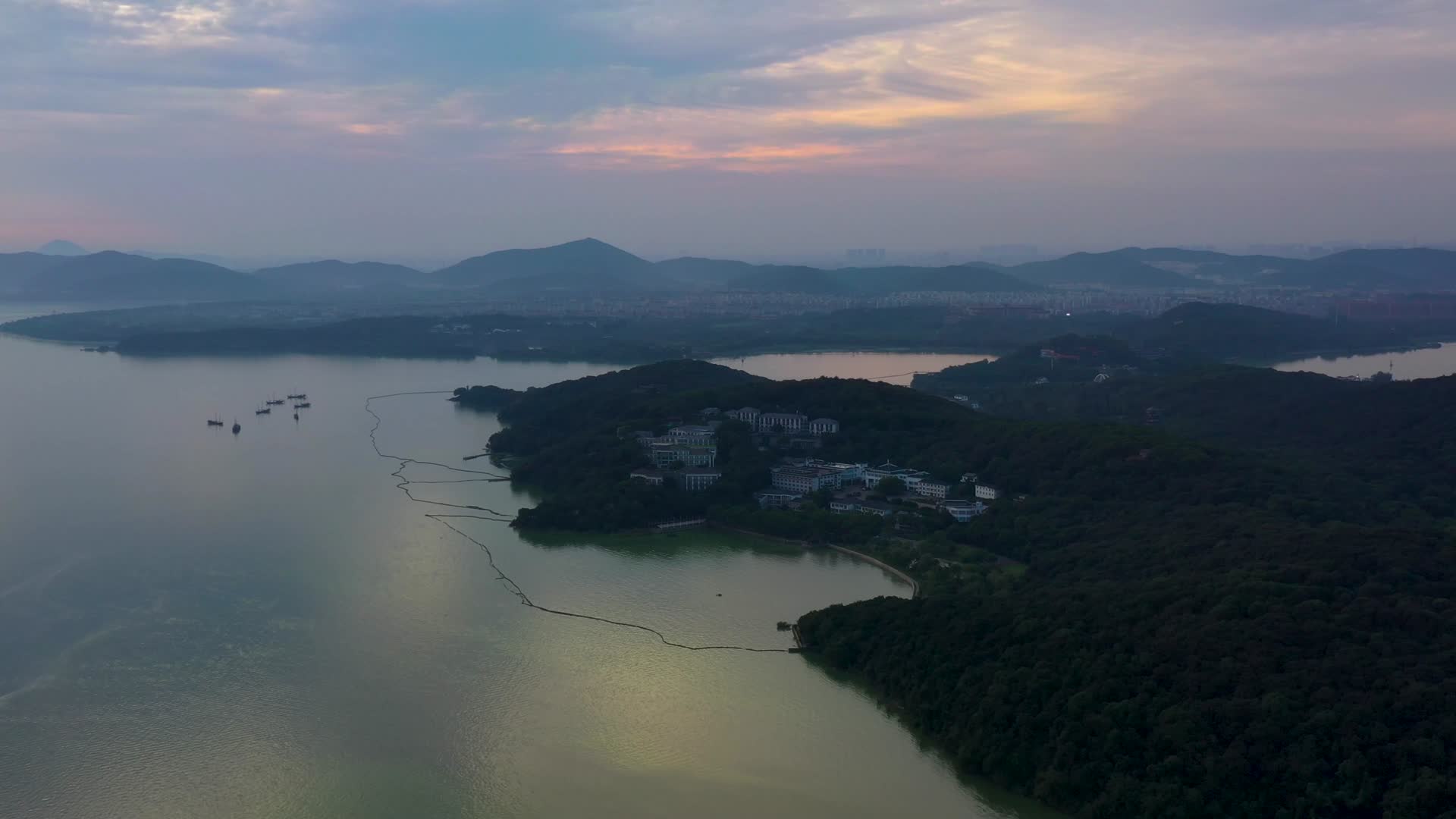 无锡太湖夕阳视频的预览图