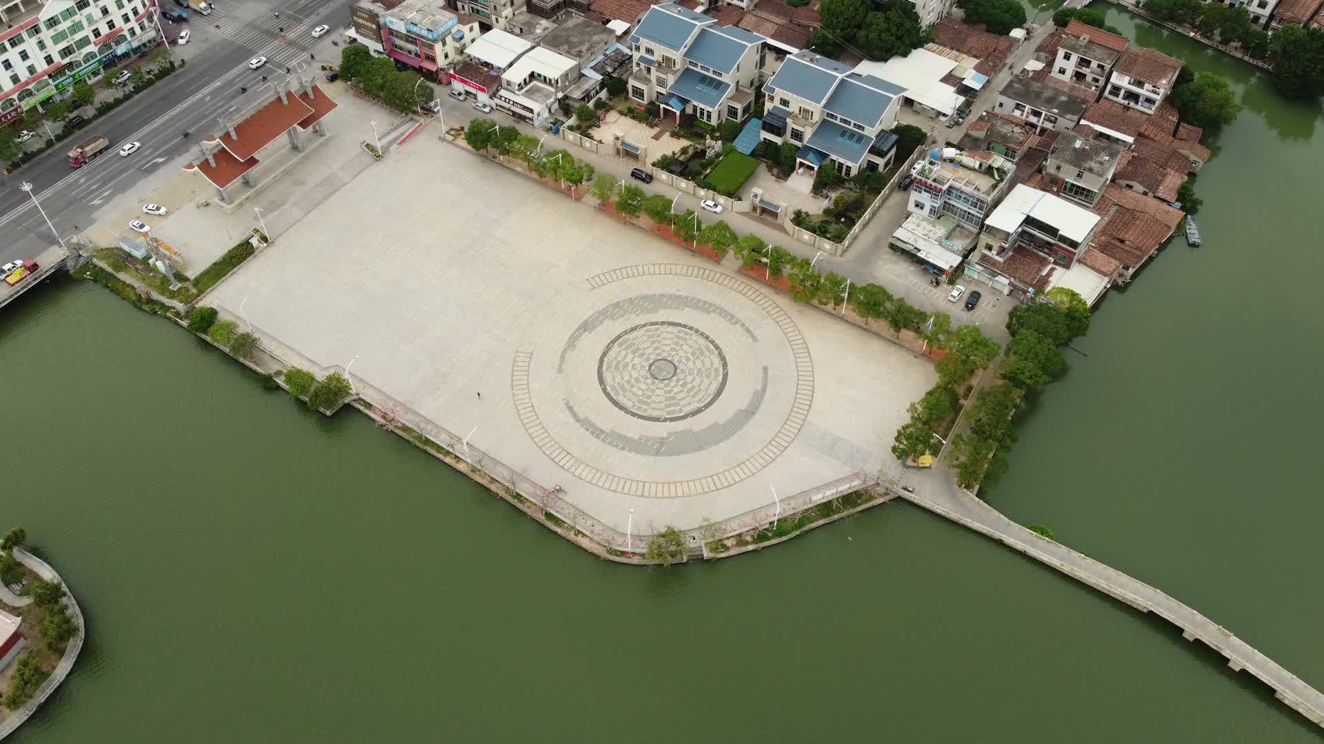 航拍莆田白塘湖公园广场4K实拍视频视频的预览图