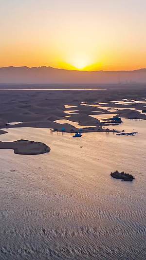 沙漠乌海湖日出延时摄影视频的预览图