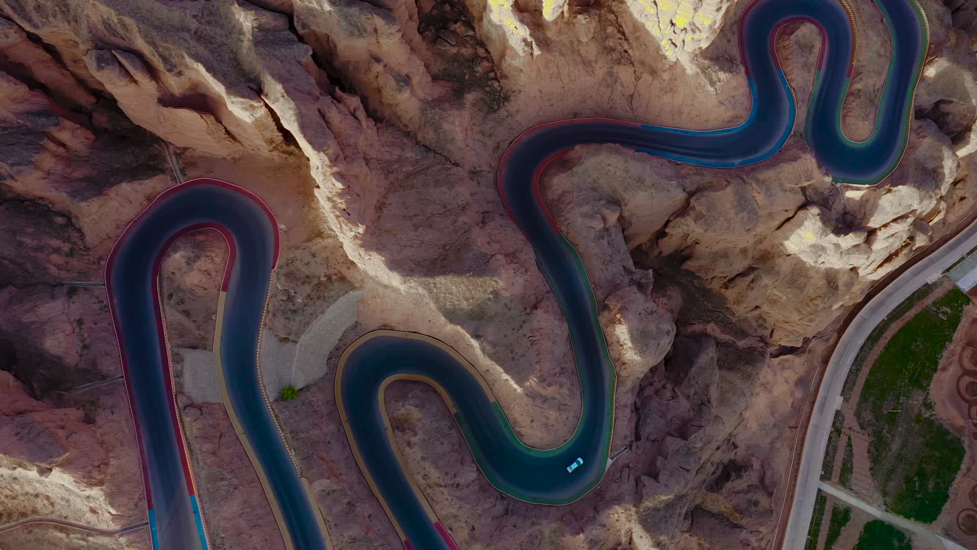 黄河石林地貌视频的预览图