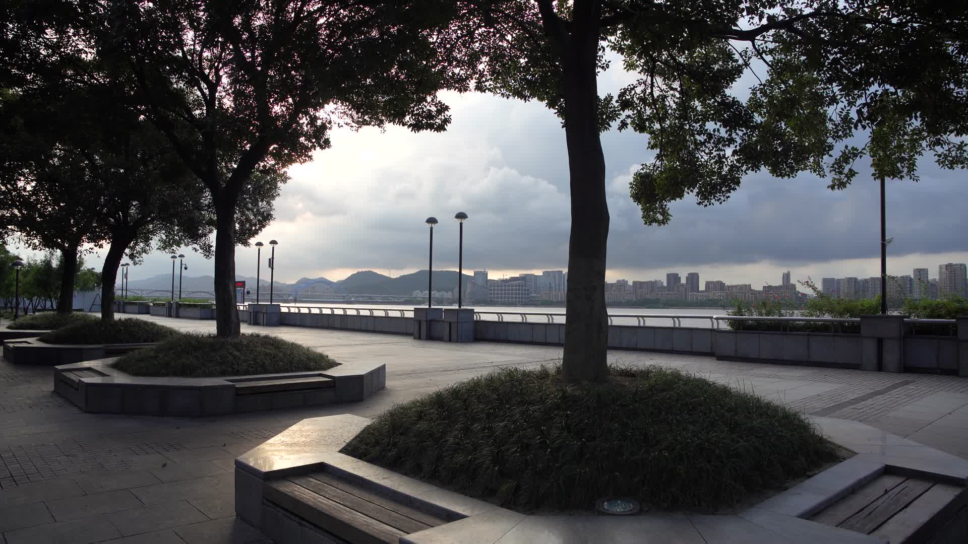 杭州滨江公园景点4K风景视频视频的预览图